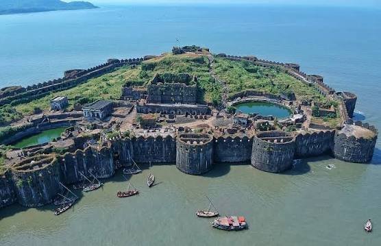 Murud Janjira Fort Maharashtra: History, Timings, Ticket Fee, Facts