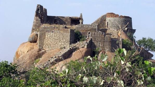 Penukonda Fort Andhra Pradesh: History, Timings, Ticket Fee, Facts