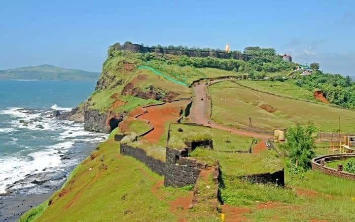 Ratnadurg Fort Ratnagiri, Maharashtra: History, Timings, Ticket Fee, Facts